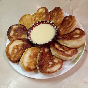 Пышные оладьи на дрожжах