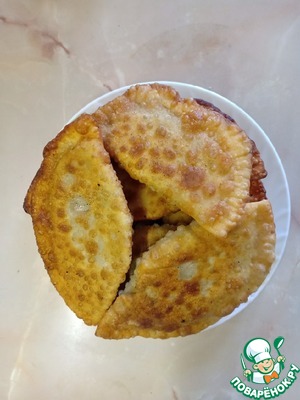 Тесто для чебуреков почти по ГОСТУ Тесто для чебуреков почти по ГОСТУ