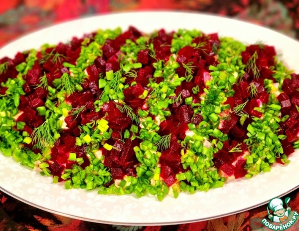 Салат с сельдью и свеклой