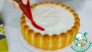 Горячий молочный пирог с кремом и джемом