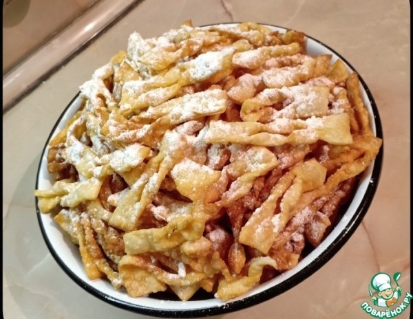 Хворост на сметане с водкой