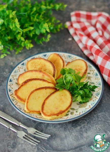 Оладьи из картофельного пюре с манкой Оладьи из картофельного пюре с манкой