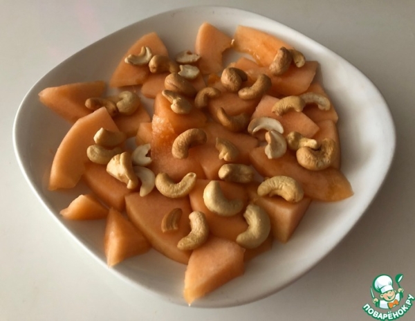 Дынный десерт с кешью Дынный десерт с кешью