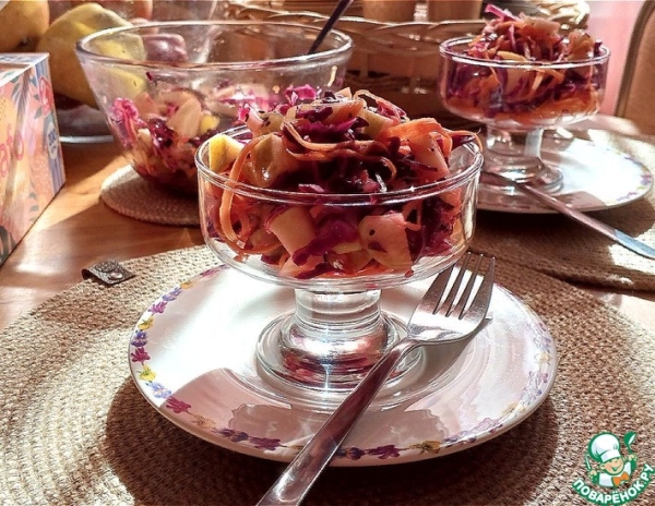 Овощной салат с киви и яблоком