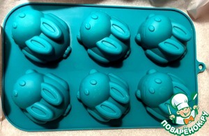 Булочки-кролики с яблочным пюре