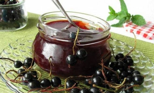 Джем из черной смородины с сахаром на зиму Джем из черной смородины с сахаром на зиму
