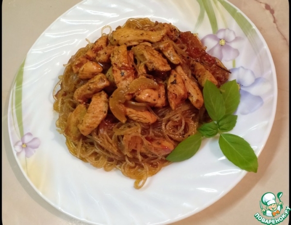 Фунчоза с курицей и овощами Фунчоза с курицей и овощами