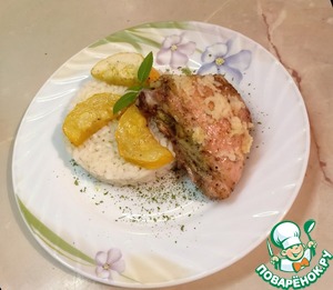 Курица с кабачками под чесночной корочкой