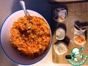 Манты с квашенной капустой и семгой Манты с квашенной капустой и семгой