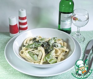 Паста со спаржей и черемшой