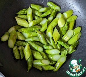 Паста со спаржей и черемшой