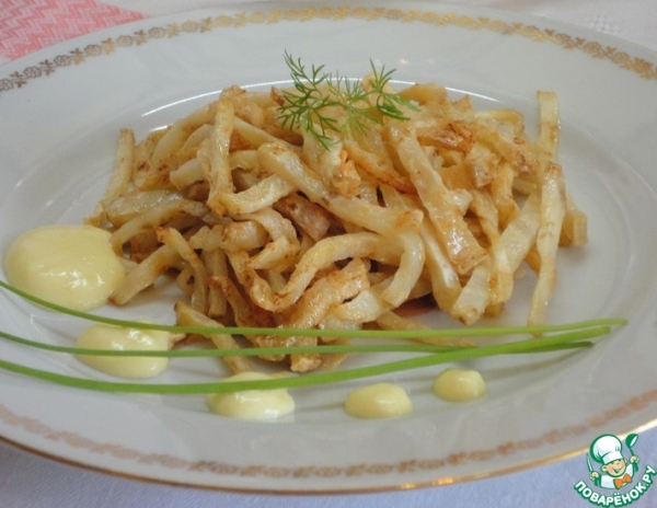 Сельдерей жареный с голландским соусом