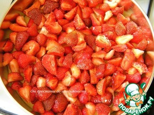 Сочный клубничный пирог