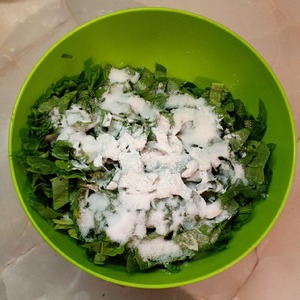 Песочный пирог со щавелем и ревенем Песочный пирог со щавелем и ревенем