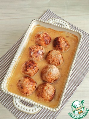 Фрикадельки с кускусом под сырным соусом