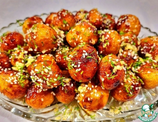 Молодой картофель в медово-соевом соусе Молодой картофель в медово-соевом соусе