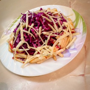 Салат из капусты с сыром чечил