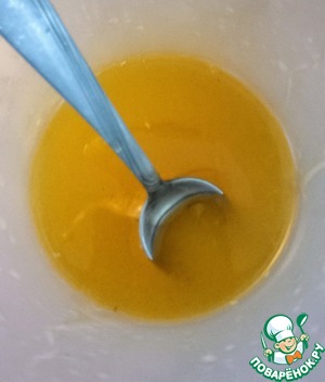 Салат с креветками и грушей