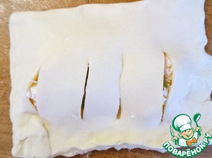 Слойки с козьем сыром и мёдом