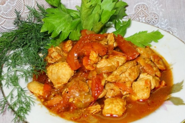 Азу из индейки с картофелем в мультиварке Азу из индейки с картофелем в мультиварке