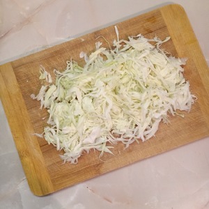 Салат овощной с куриным филе Салат овощной с куриным филе