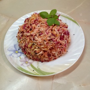 Салат овощной с куриным филе Салат овощной с куриным филе