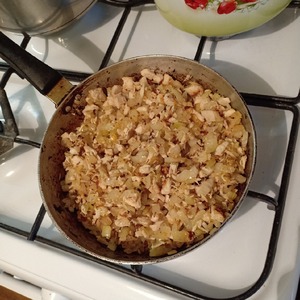 Салат овощной с куриным филе Салат овощной с куриным филе