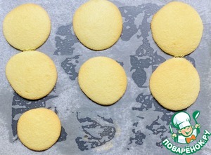 Бисквитное печенье с фисташковым кремом