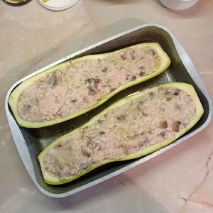 Кабачки, фаршированные рисом и грибами Кабачки, фаршированные рисом и грибами