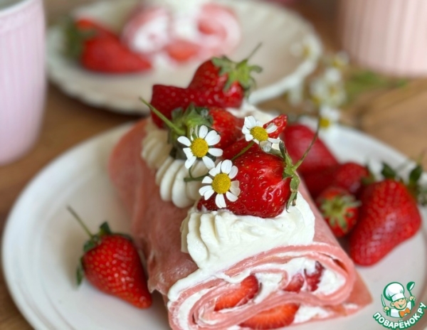 Клубничный рулет