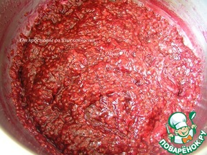 Торт-мороженое с безе и малиной