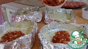 Фрикадельки с картофельным пюре в фольге Фрикадельки с картофельным пюре в фольге