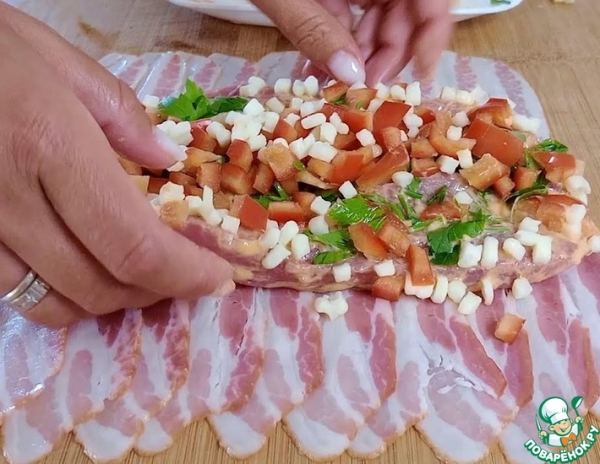 Мясо в беконе с сочной начинкой Мясо в беконе с сочной начинкой
