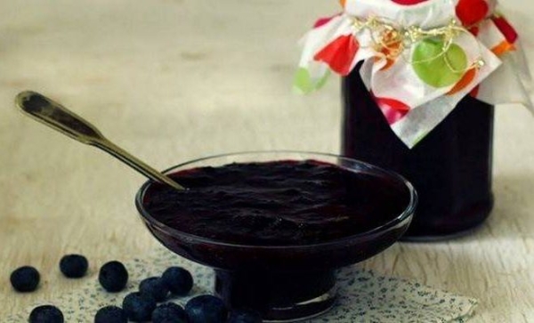 Протертая голубика с сахаром без стерилизации