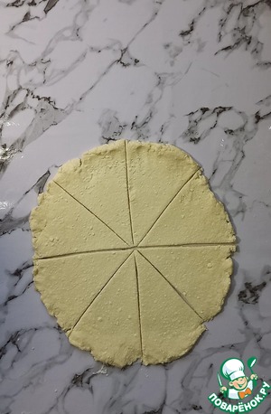 Творожные рогалики с курагой Творожные рогалики с курагой