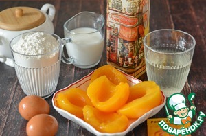 Сочный пирог с консервированными персиками Сочный пирог с консервированными персиками