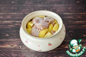 Деревенское жаркое в горшке Деревенское жаркое в горшке