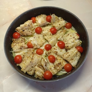 Минтай, запеченный в духовке Минтай, запеченный в духовке