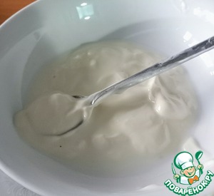 Острые гамбургеры из баранины с лимонным йогуртом Острые гамбургеры из баранины с лимонным йогуртом