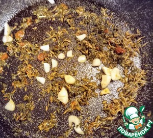 Острые гамбургеры из баранины с лимонным йогуртом Острые гамбургеры из баранины с лимонным йогуртом