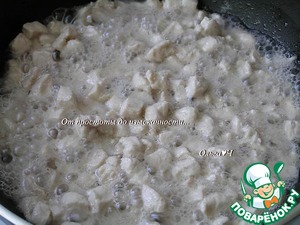 Рагу из курицы с цукини, базиликом