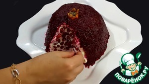 Салат "Гранат" с курицей и грибами Салат "Гранат" с курицей и грибами