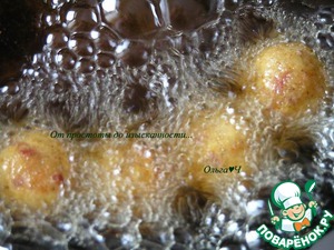 Шарики из креветок в кокосовом соусе Шарики из креветок в кокосовом соусе