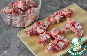 Свиное рагу, томлёное в тёмном пиве