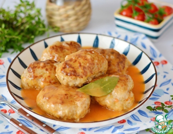 Свиные котлеты в томатной подливке Свиные котлеты в томатной подливке