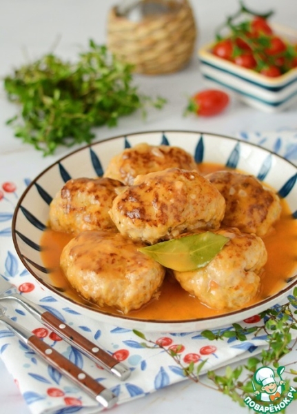 Свиные котлеты в томатной подливке Свиные котлеты в томатной подливке