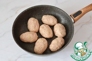 Свиные котлеты в томатной подливке Свиные котлеты в томатной подливке