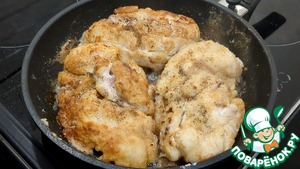 Тушеные куриные грудки в сливочном соусе Тушеные куриные грудки в сливочном соусе