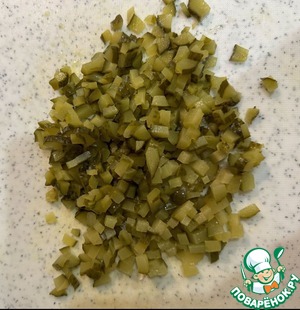 Пицца с ветчиной и сосисками из мяса индейки Пицца с ветчиной и сосисками из мяса индейки