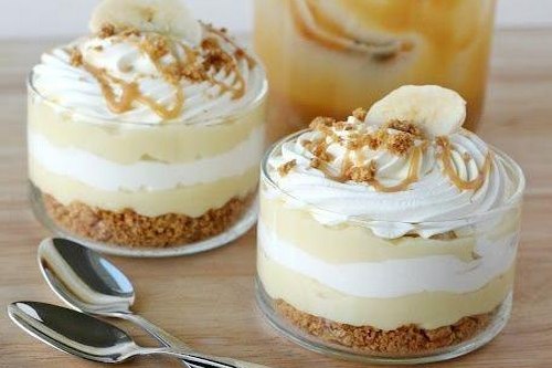 Бананово-карамельный десерт в креманках Бананово-карамельный десерт в креманках